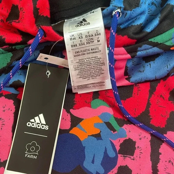 NWT Adidas Women's FARM Rio All Over Print Pullover Hoodie-Multi-Color XS NWT - Picture 3 of 6